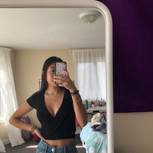 Black wrap top - Picture 2 of 3